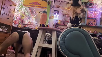 Preview 3 of Mom Hanno Shame - Booty Man Twerk with Tasia &amp_ some K*nt
