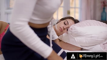 Preview 1 of Pakistan Xxx Nwc - MOMMY&#039_S GIRL - MILF Cassie Del Isla Bonds With Her Bored Stepdaughter Through Passionate Lesbian Sex