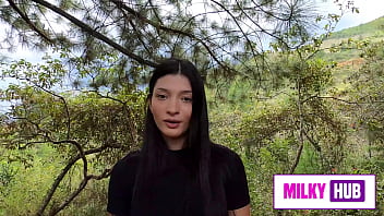 Preview 2 of Boy Miad - Salome Gil Sexy Chica en el Bosque le doy dinero a cambio de sexo
