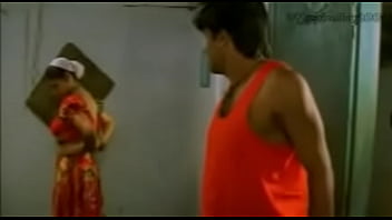 Preview 2 of Bautipalar Xxx - Changing Blouse n Huge Cleavage - Kathara