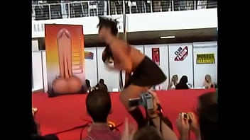 Preview 2 of Session Cam - Festival er&oacute_tico porno de Barcelona 2003 - Tania -Striptease integral xxx