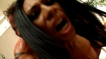 Preview 3 of Tube E Im Auto - Cassandra Cruz and Jaslin Diaz