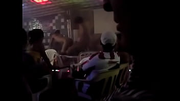 Preview 1 of Amateur Downshirt - Bananas Show  vivo