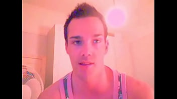 Preview 1 of Ses Y - guy wanking on webcam