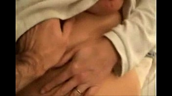 Preview 2 of Pee Between Lesbian - Argenta Tanga Argentina