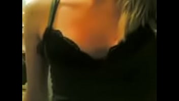 Preview 1 of Small Tits Blonde Teasing - 29062006(001)
