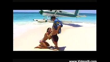Preview 1 of Eufrat And Zuzana Lesbian - Best Beach Sex Scene
