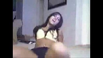 Preview 4 of Video Downloader Sex Pecah Dara - Jessica model is showing us her booty in this striptease