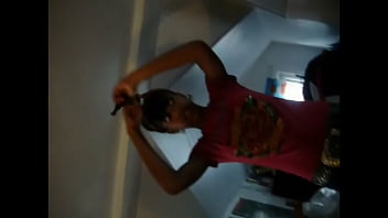 Preview 2 of Traindo O Marido Escondida - Picture 027.MOV