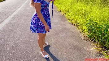 Preview 1 of Nayda Malkova - PELADA NA RUA E DESCONHECIDO ARROMBOU O CU NO PELO