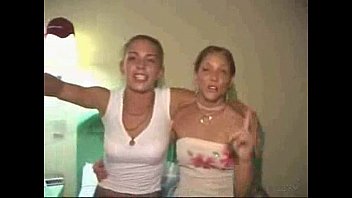 Preview 1 of Hermosas Tetas - girls making out in the shower
