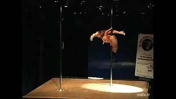 Preview 4 of Tail But Tplug - Video  Campeonato de bailarinas!