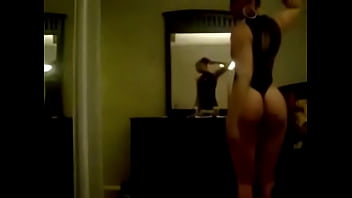 Preview 4 of O Momtabo - Cubana Lust and Stripper Shaking Ass in Bedroom