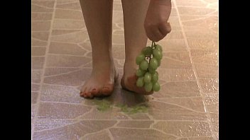 Preview 3 of Wow Sexy Porn Tube - Foot Fetish - Sexy feet crushing a bunch of gs