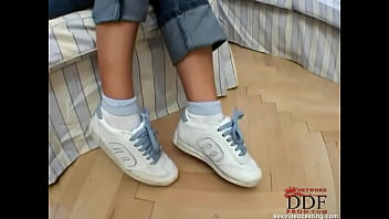Preview 2 of Pakista Pashto - Beautiful legs &amp_ sexy clean feet!
