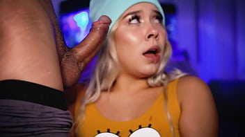 Preview 3 of Nikki Bens Xxx - Horny blonde has fun with a small cock
