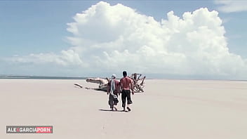 Preview 1 of New Xxx Mubi - AGan - Tr&iacute_o anal en la playa con joven de &eacute_bano - VIDEO COMPLETO