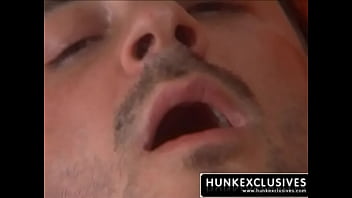 Preview 3 of Lusja Com Porn - Amateur pornostud Lucas