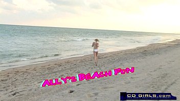 Preview 1 of Come Blaster - Teen amateur uses her dildo to masturbate