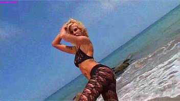 Preview 1 of Tamanna Sex Dawlde - Blonde Laura on the beach