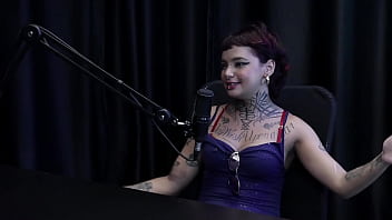 Preview 3 of Girls Dog Xxx Bf - MELHORES MOMENTOS DA ANNIE CLEMENTINE NO PRELIMINARES PODCAST COM BIA HOT - PARTE 1 (WATCH ON: SHEER/RED)