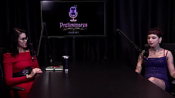 Preview 1 of Girls Dog Xxx Bf - MELHORES MOMENTOS DA ANNIE CLEMENTINE NO PRELIMINARES PODCAST COM BIA HOT - PARTE 1 (WATCH ON: SHEER/RED)