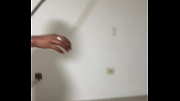 Preview 1 of Tamil Sex Vidiyo - pintor hetero foi fazer um servi&ccedil_o mas nao esperava receber outra forma e pagamento na casa do novinho dotado