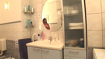 Preview 1 of Bhojpuri Aunty - Tanned Treat Shaving her Goodies!