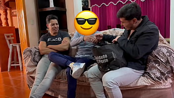 Preview 1 of Sex Xxx Www Dp - Cabron heterosexual con verga grande (para su edad) chupamos como becerros y termine con la boca llena de col&aacute_geno