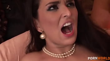 Preview 3 of Con El Adriano 1 - Juliana Grandi in an all orifice DP and DAP fuck fest with three big cocks GP1390