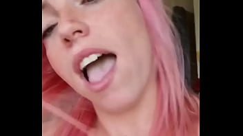 Preview 3 of American Orgasme - Long tongue