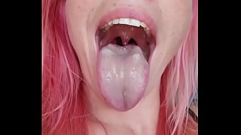 Preview 1 of American Orgasme - Long tongue