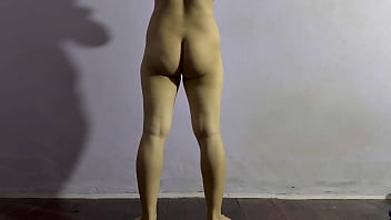 Preview 2 of Inda Malu - Fine ass amateur girl workout at home