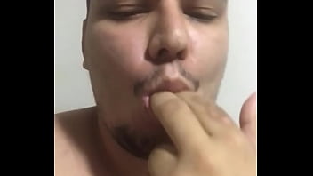 Preview 3 of Real Sisters Go Lesbians - Gordinho tesudo querendo pica