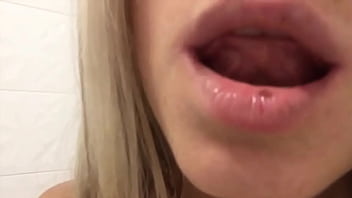 Preview 1 of Xnxn Riva - Custom video for fan