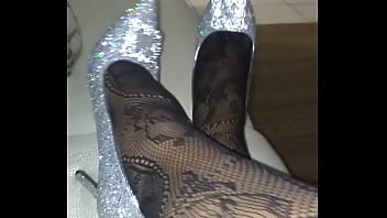 Preview 1 of Spain Dating Incest Porn - Goddess Cedez in stocking and heels