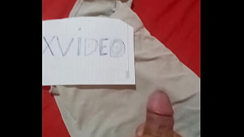 Preview 1 of Shaved Ryan Bare Outside - Comentem