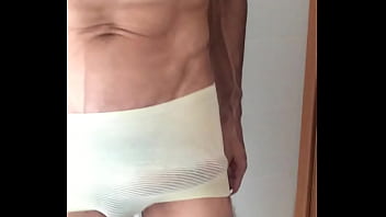 Preview 1 of Surprise Blowjob Gay - Cueca anos 80
