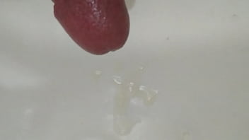 Preview 3 of Oils Real - Punhetinha safada.