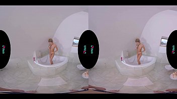 Preview 1 of Oman 3 Xxxx Video - VRHUSH Rebecca Volpetti is ready to drain your cock