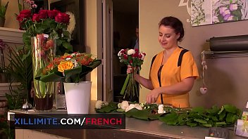 Preview 1 of Creampie Guy Eats Cum - Threesome with 2 french teens,  anal sex w Lexie Candy &amp_ Luna Rival