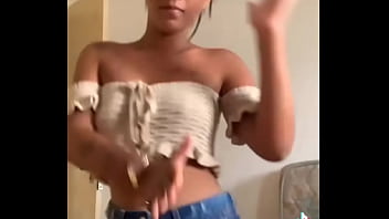 Preview 3 of Teen Watch Vedios - X laiiza1 Shortinho curtinho
