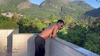 Preview 1 of Gay T Shirt - NOVINHO DE CUZINHO APERTADO AGUENTOU A PICA GROSSA DO MACHO
