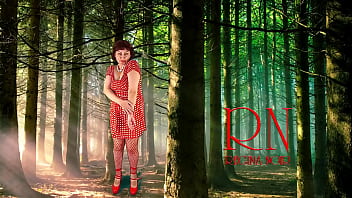 Preview 1 of Yh H2 Yrj - Pin-up lady posing in the forest. She shows her tits and pussy. Mesh tights. Regina Noir