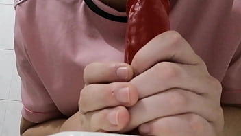 Preview 3 of Hunny Rounns Videos - Pendeja petera con culo blanco hermoso est&aacute_ en el ba&ntilde_o de su mejor amigo