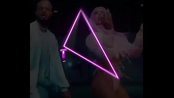Preview 4 of Xx X Gd Video - Lu&iacute_sa Sonza Semi Nua Mostrando Seu Belo Rabo em Novo Clipe
