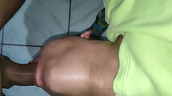 Preview 1 of Bimbo Eid 2018 - ENGOLINDO TUDINHO A ROLA DO CUNHADO