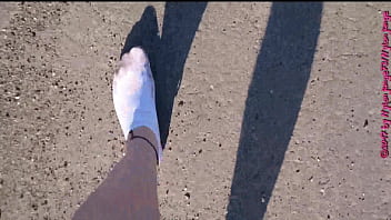 Preview 3 of Mummys Teen - Wei&szlig_e Socken in der Pf&uuml_tze