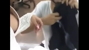 Preview 4 of Pakistan Baby Sexc Video - Anitta pagando peitinho
