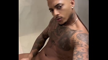 Preview 1 of Sister Iftich Brother Sex - Quando bate o tes&atilde_o e vc est&aacute_ sozinho em casa&hellip_ Quer me ajudar aqui ?